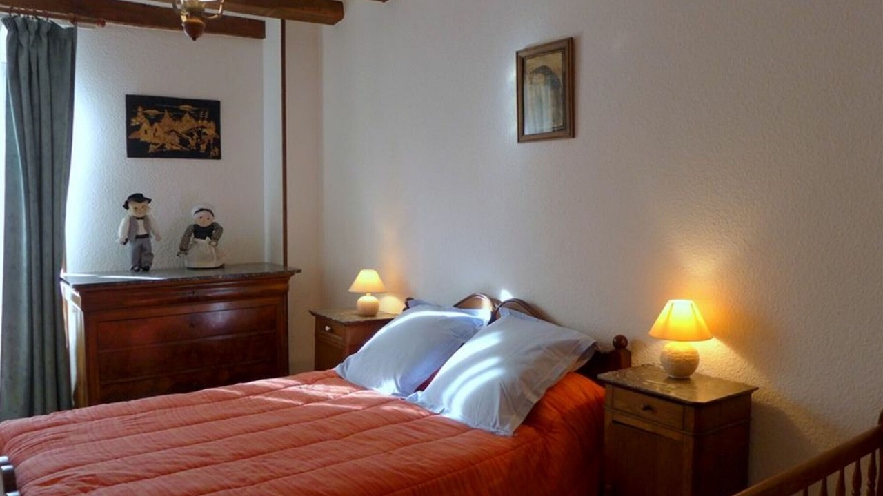 Photo of Bedroom in Goncourt