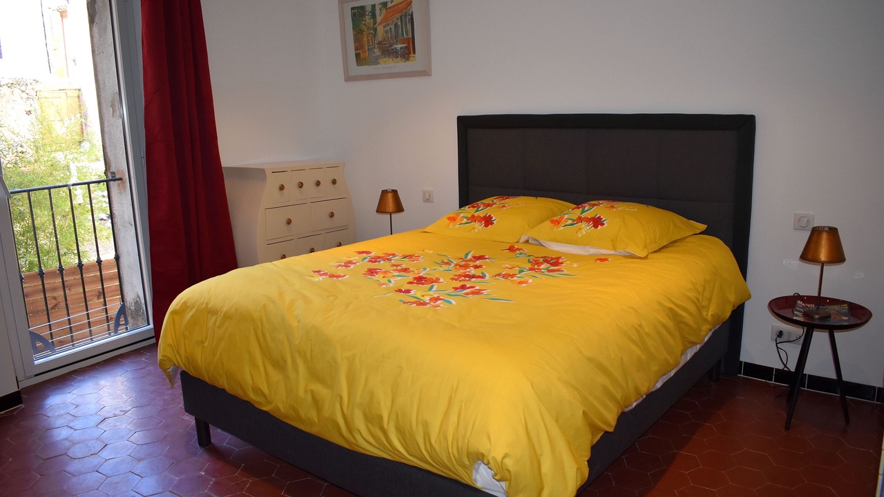 Photo of Bedroom in Ampus