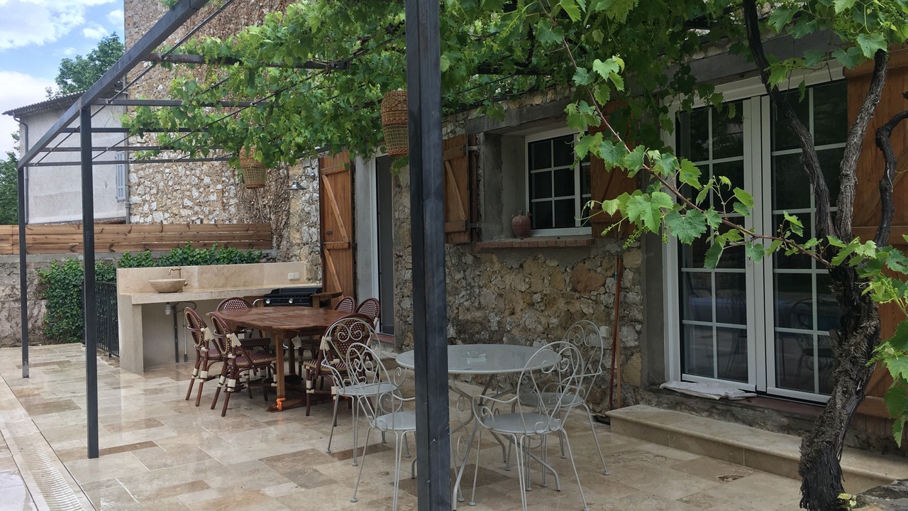 Photo of Outdoor in Ampus