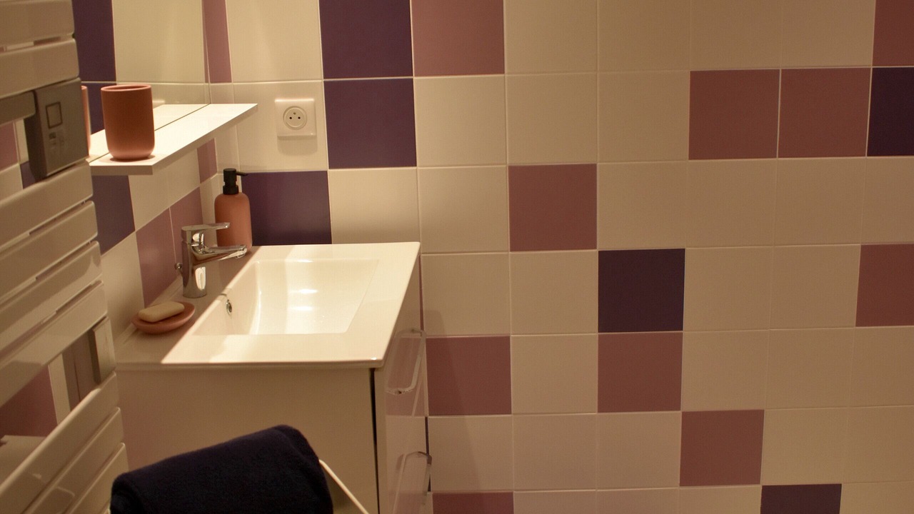 Photo of Bathroom in Ampus