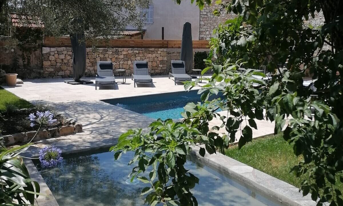 Photo of Outdoor in Ampus