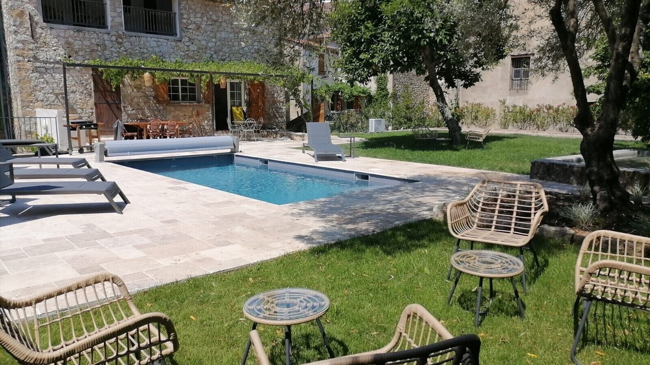 Photo of Outdoor in Ampus