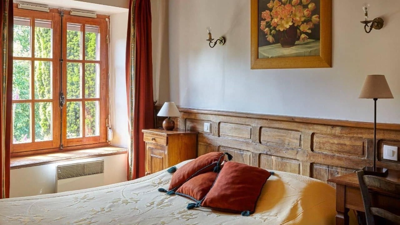 Photo of Bedroom in Plouegat-Moysan