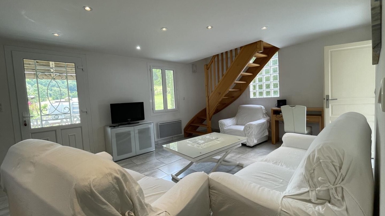 Photo of Livingroom in Burosse-Mendousse