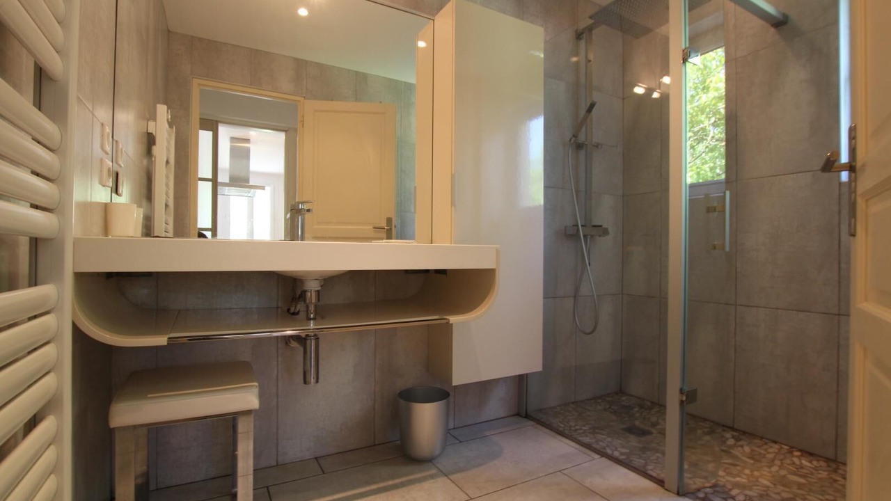 Photo of Bathroom in Burosse-Mendousse