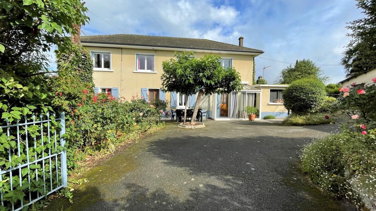 Photo of Outdoor in Asson