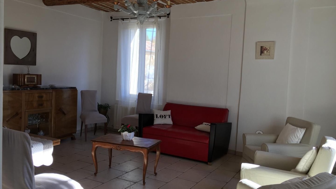 Photo of Livingroom in Rougiers