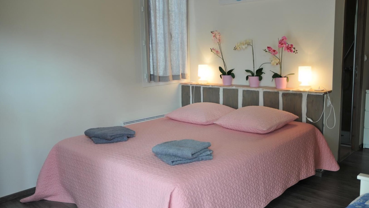 Photo of Bedroom in Evenos