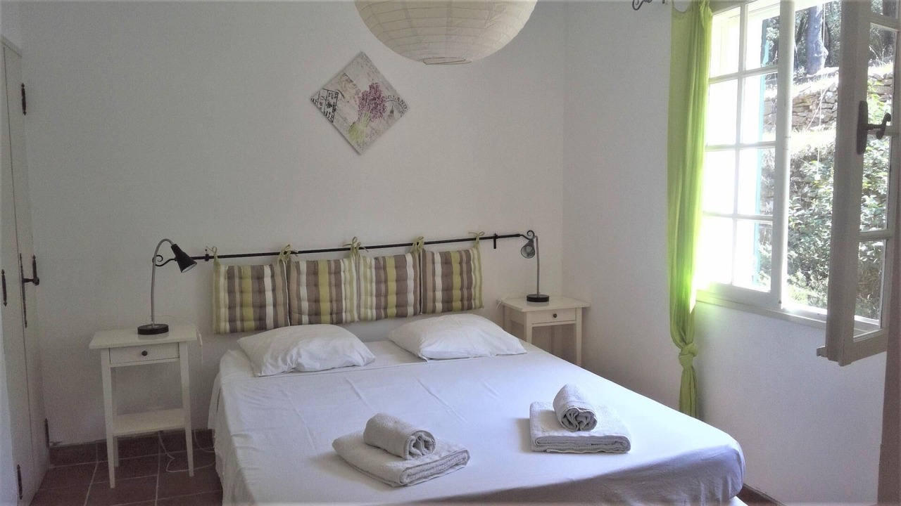 Photo of Bedroom in Le Beausset