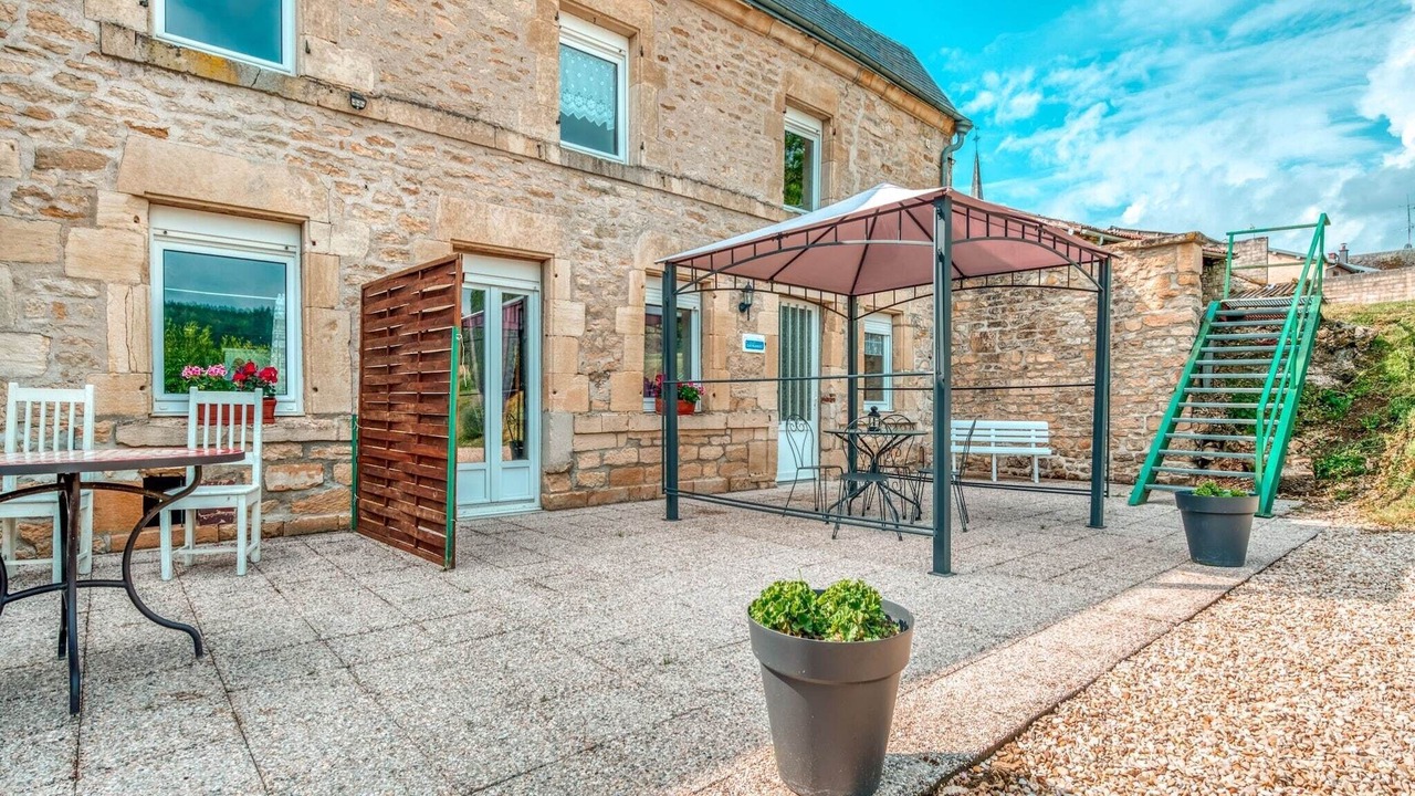 Photo of Patio Balcony in Nouart