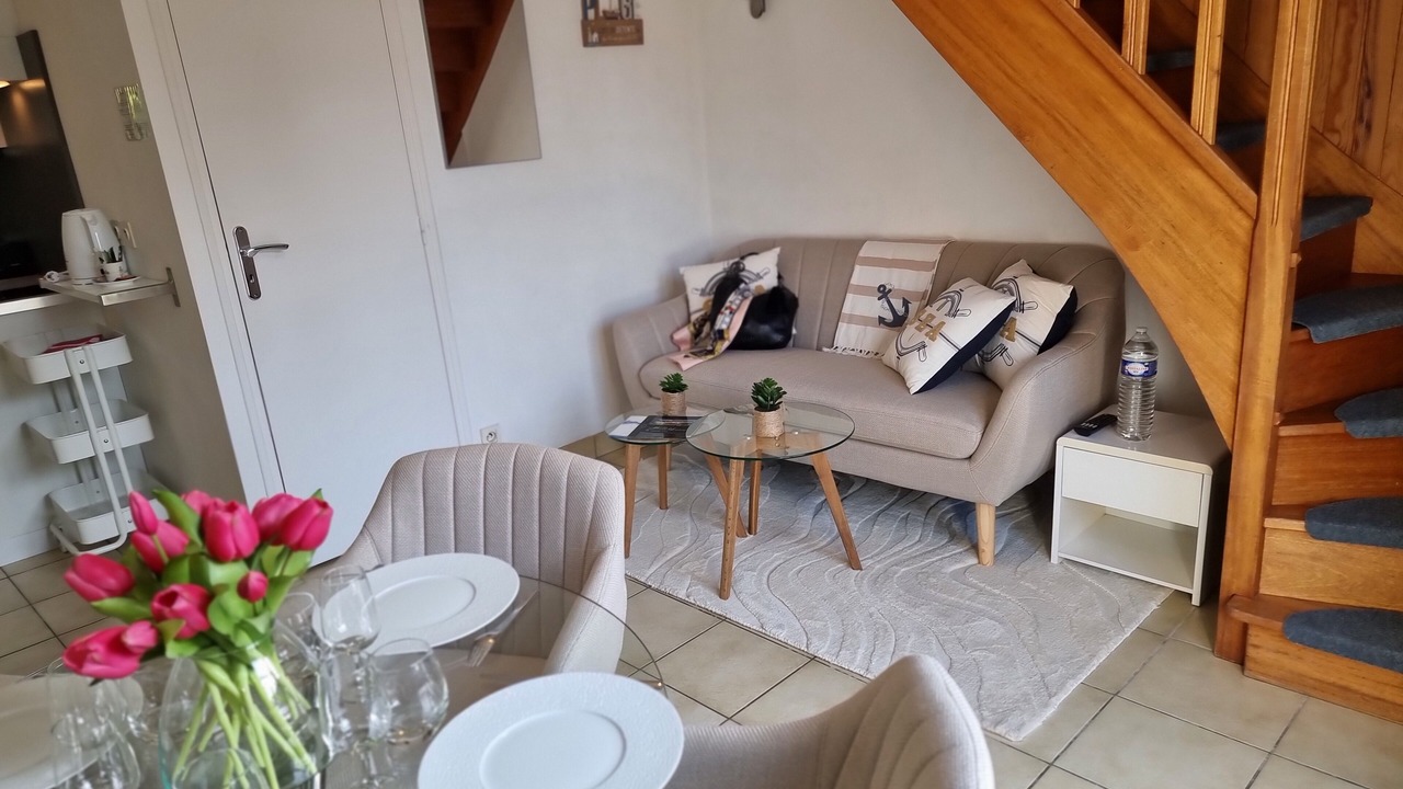 Photo of Livingroom in Saint-Jouan-des-Guerets