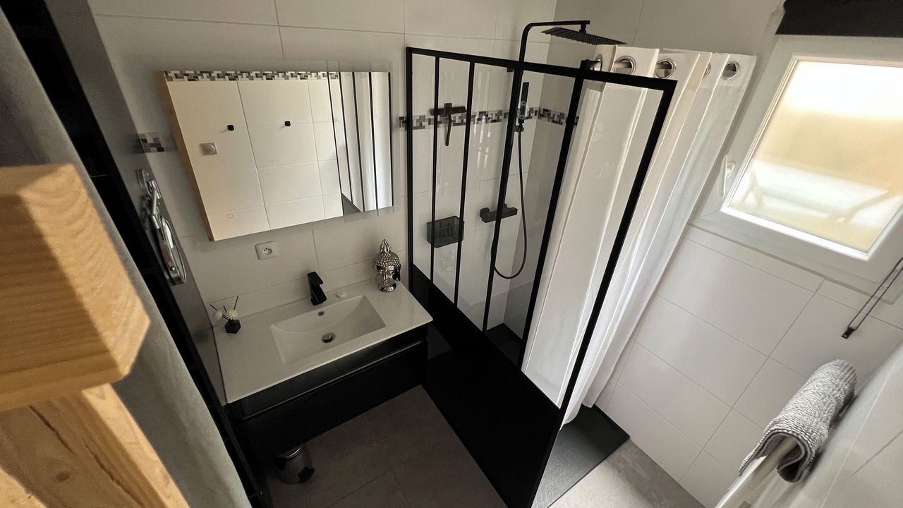 Photo of Bathroom in Sollies-Toucas