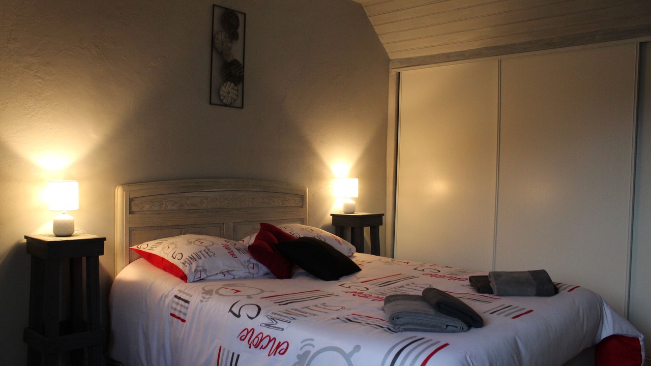 Photo of Bedroom in Belle-Isle-en-Terre