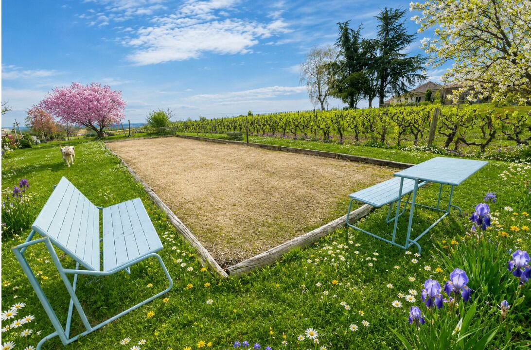 Photo of Outdoor in Sainte-Croix-Du-Mont