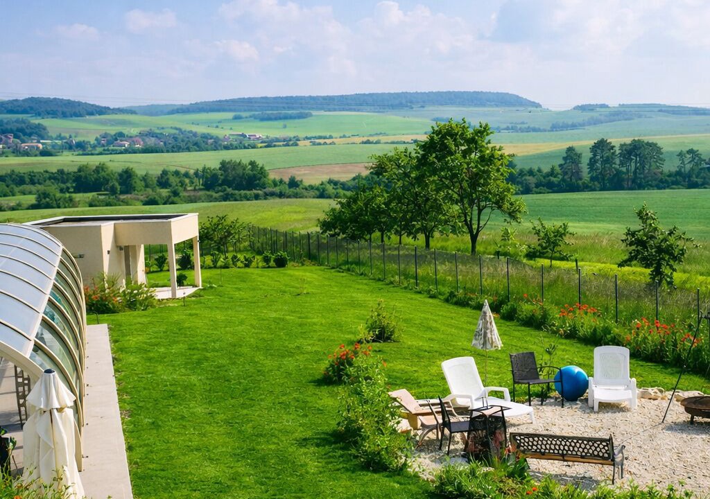 Photo of Patio Balcony in Lignol-le-Chateau