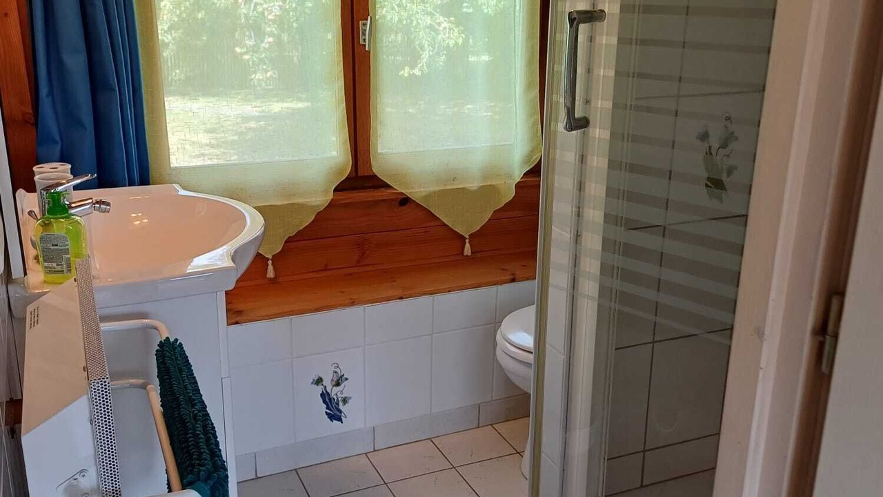 Photo of Bathroom in Begard