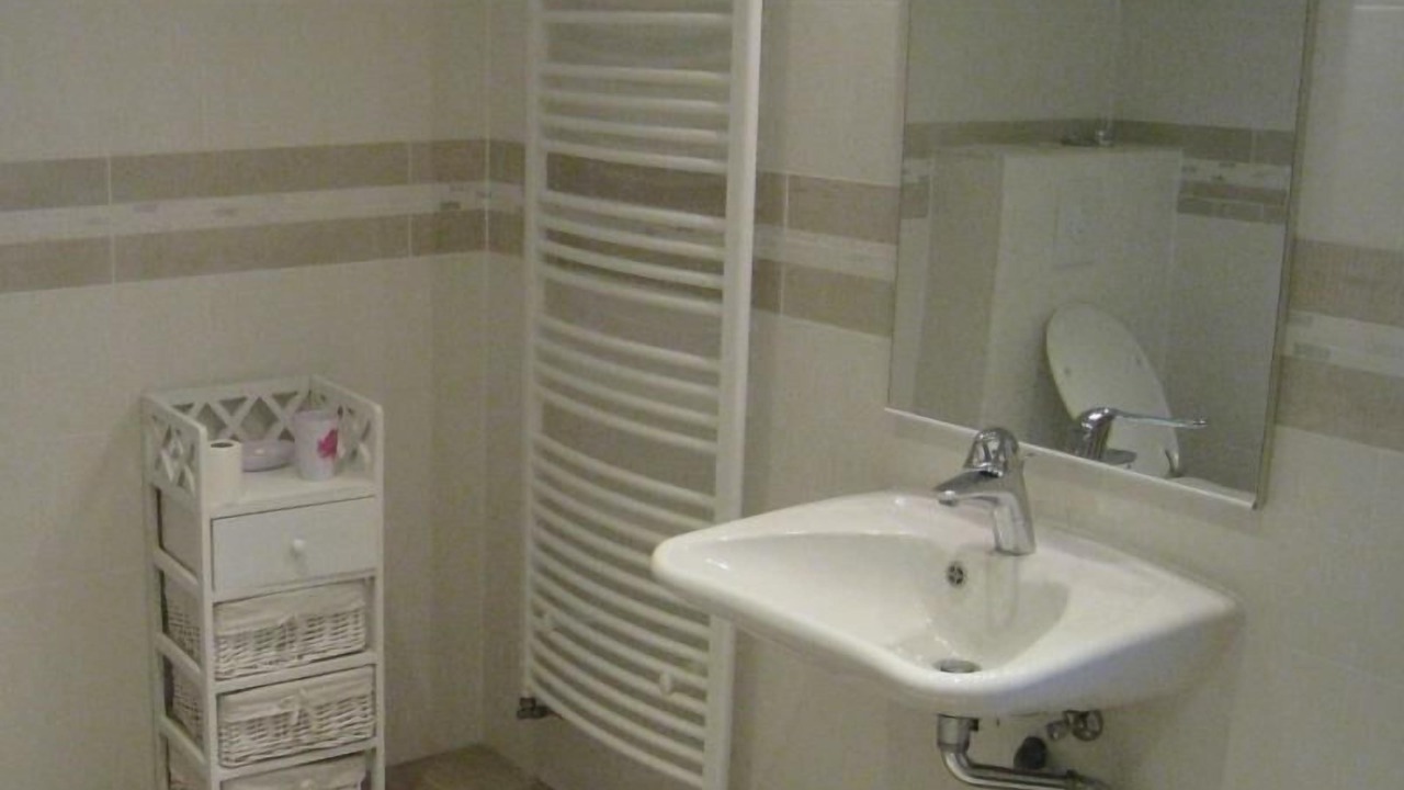 Photo of Bathroom in Ville-sur-Yron