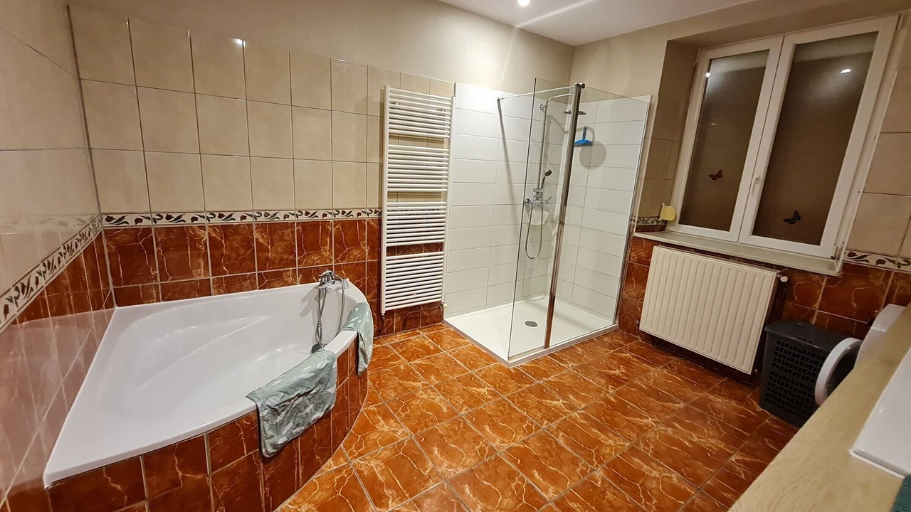 Photo of Bathroom in Lironville