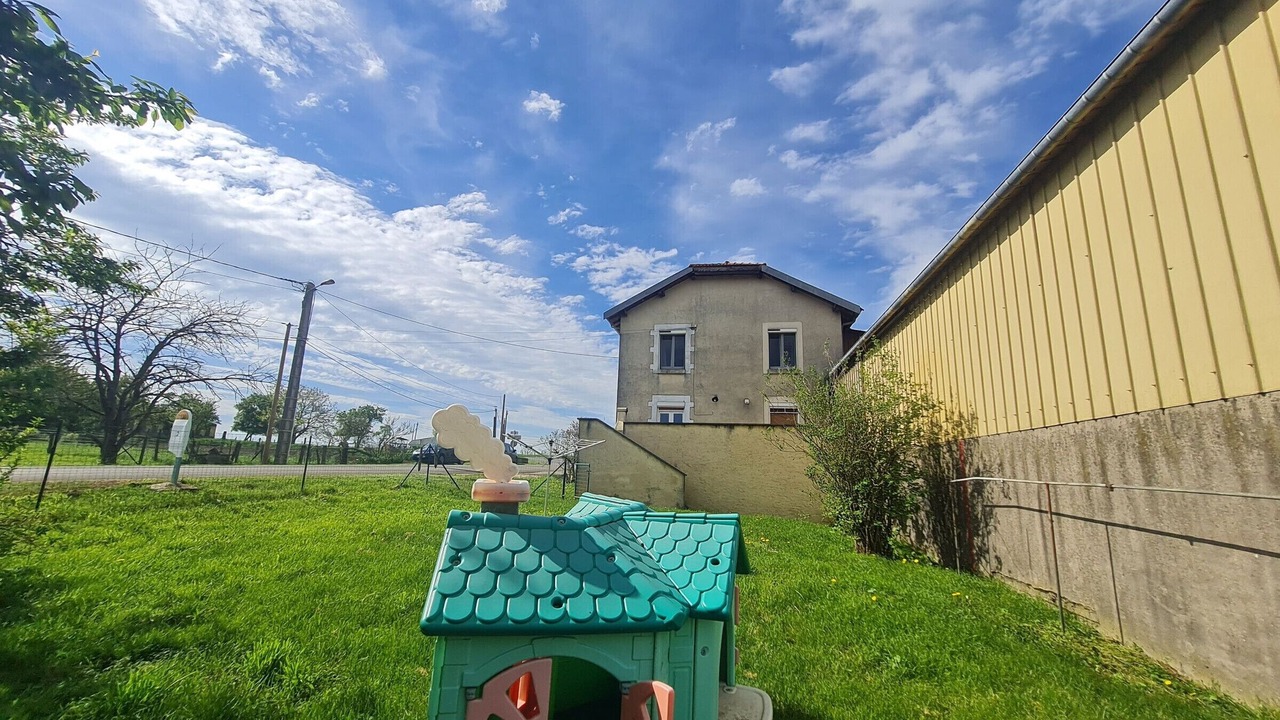 Photo of Outdoor in Lironville