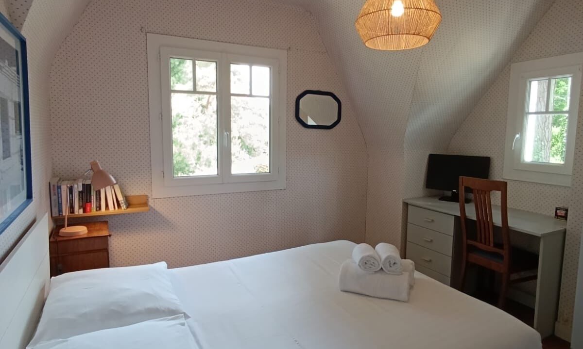 Photo of Bedroom in Sables-d'Or-les-Pins