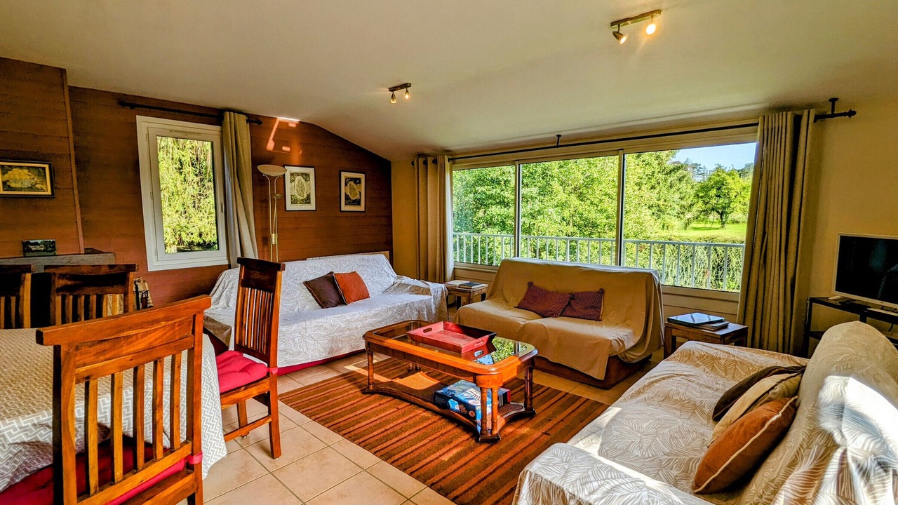 Photo of Livingroom in Haironville
