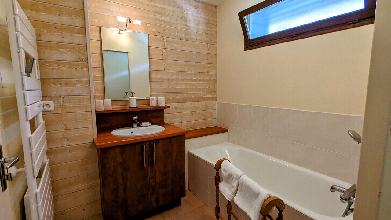 Photo of Bathroom in Haironville