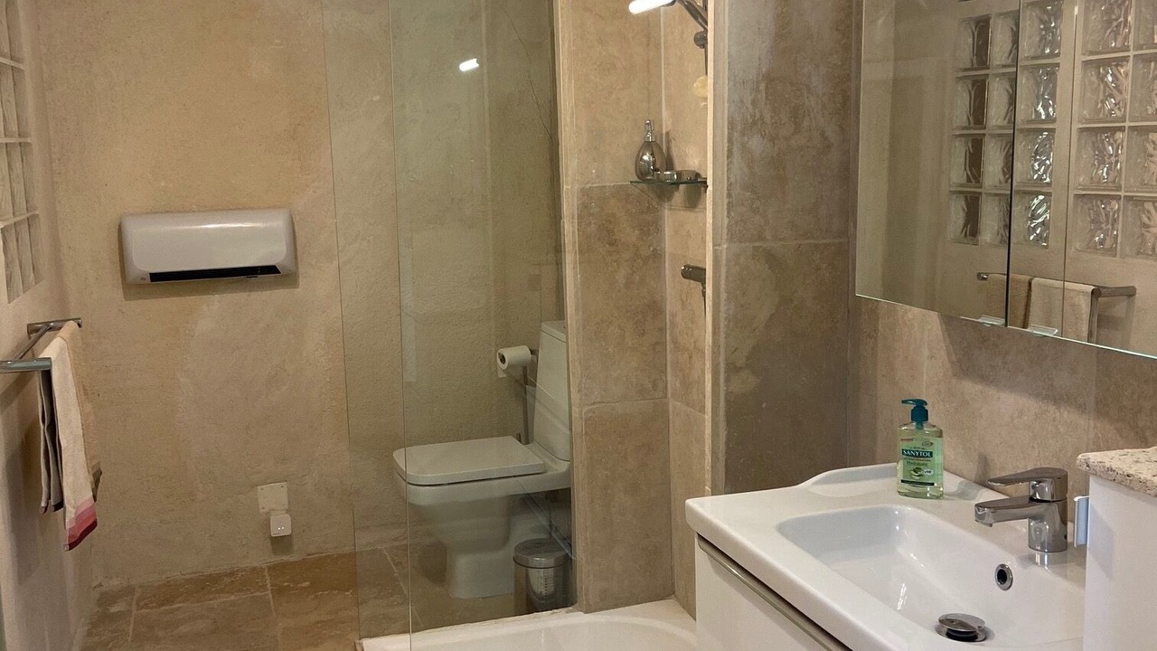 Photo of Bathroom in Roussillon