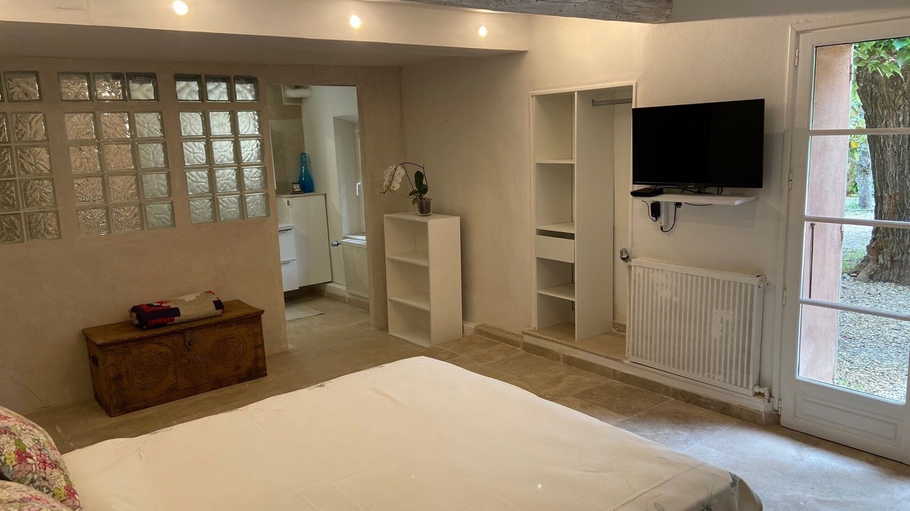 Photo of Bedroom in Roussillon