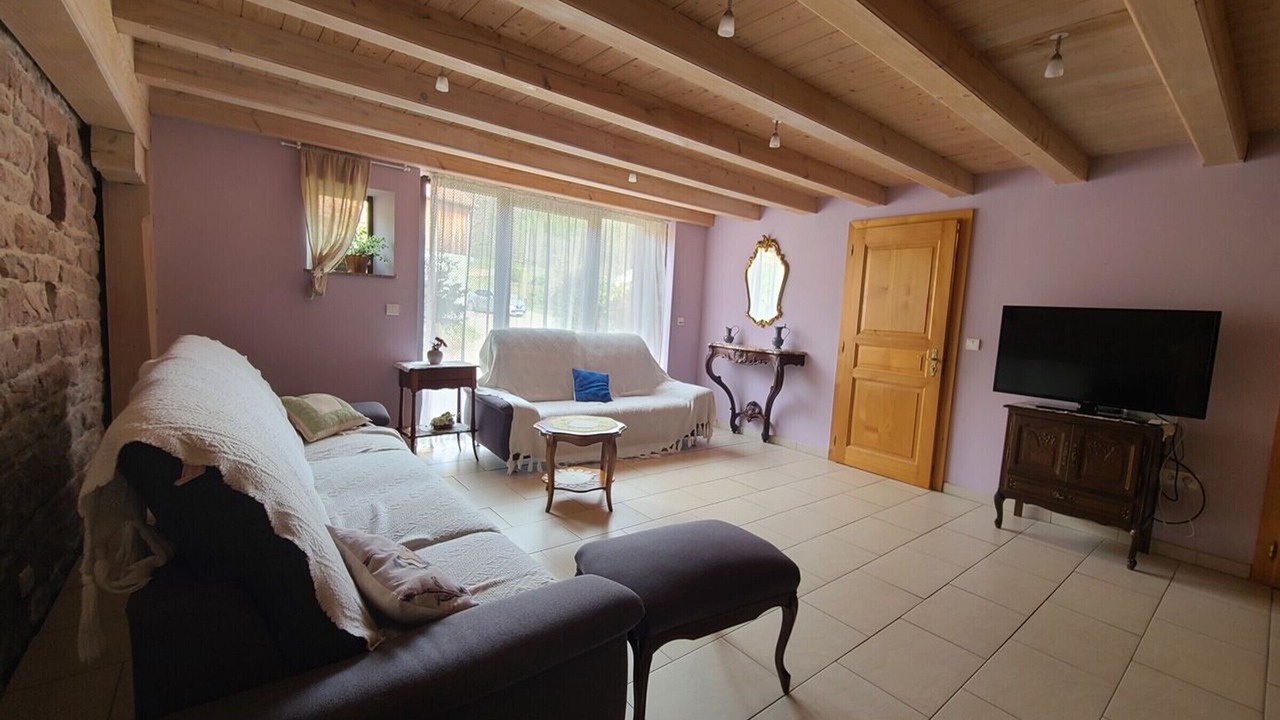 Photo of Livingroom in Taintrux