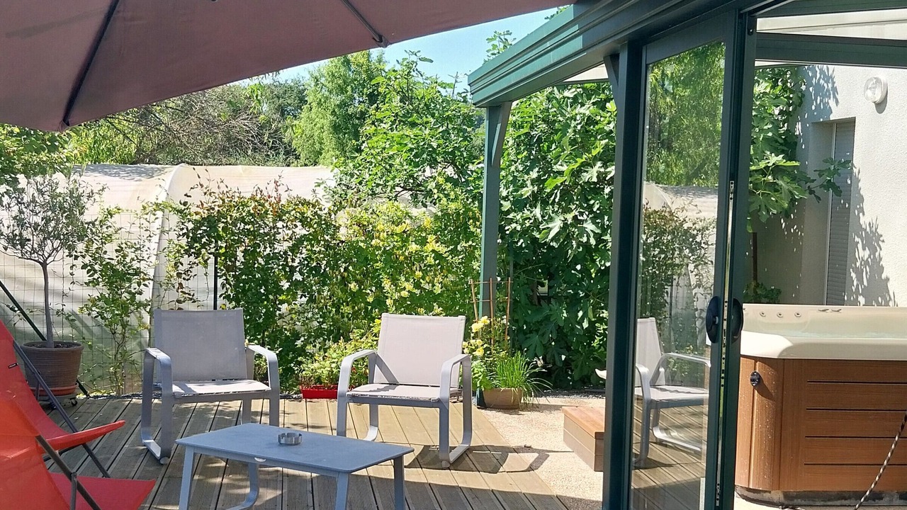 Photo of Patio Balcony in Velotte-et-Tatignecourt