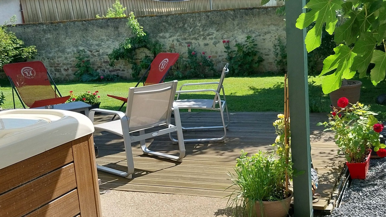 Photo of Outdoor in Velotte-et-Tatignecourt