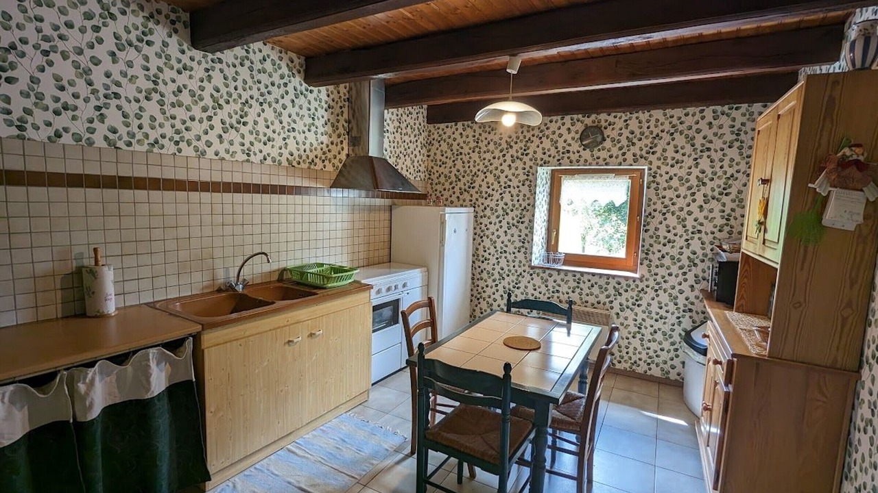 Photo of Kitchen in Girancourt