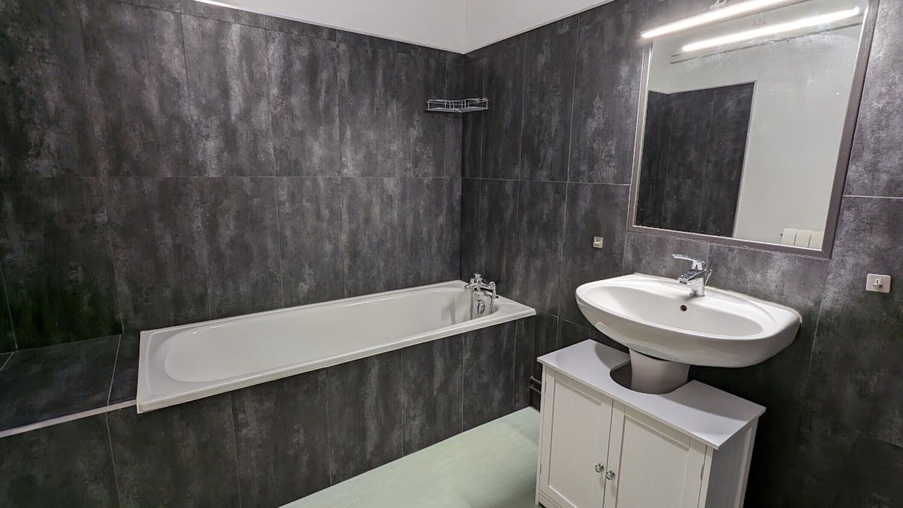 Photo of Bathroom in Isches