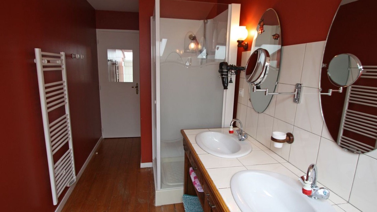 Photo of Bathroom in Lironcourt