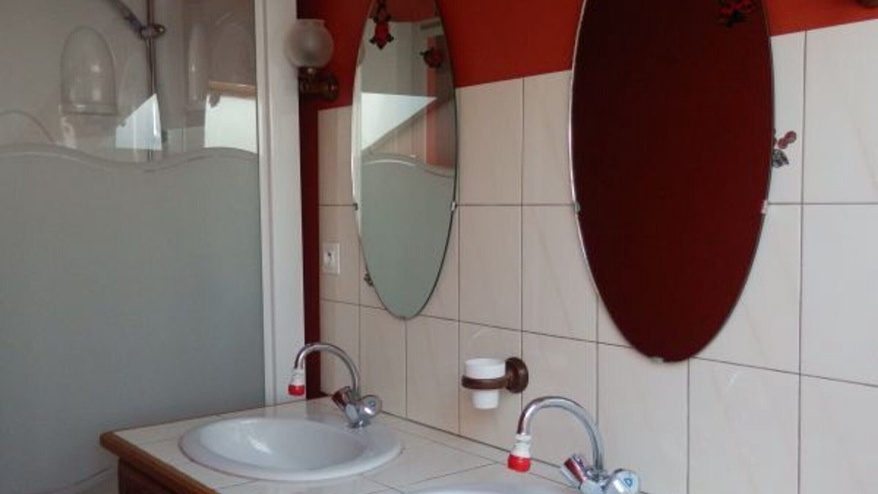 Photo of Bathroom in Lironcourt