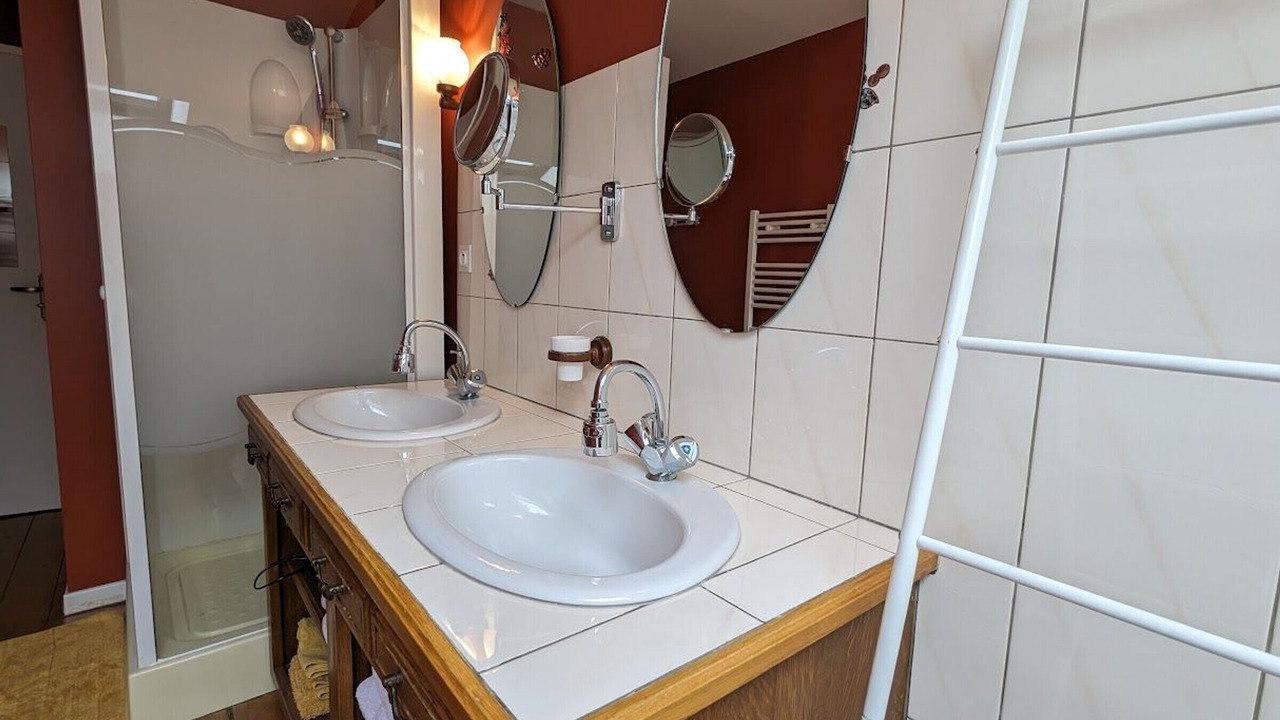 Photo of Bathroom in Lironcourt