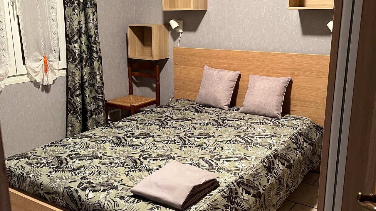 Photo of Bedroom in Fontenoy-le-Chateau