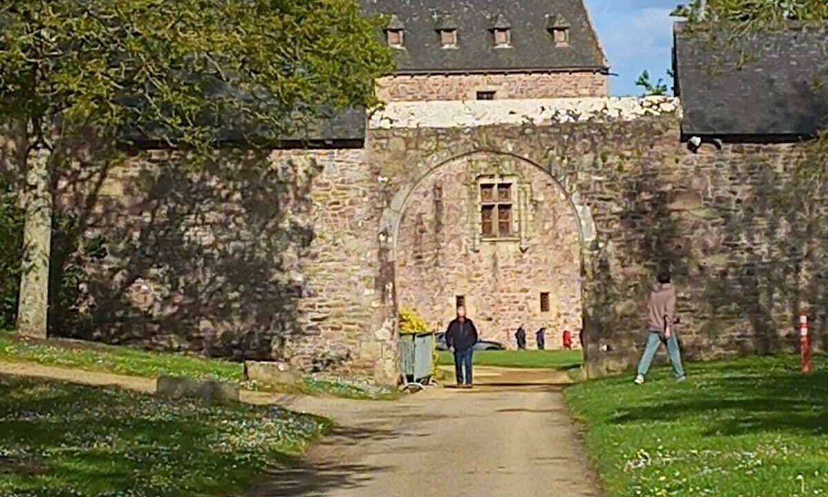Photo of Others in Ploezal
