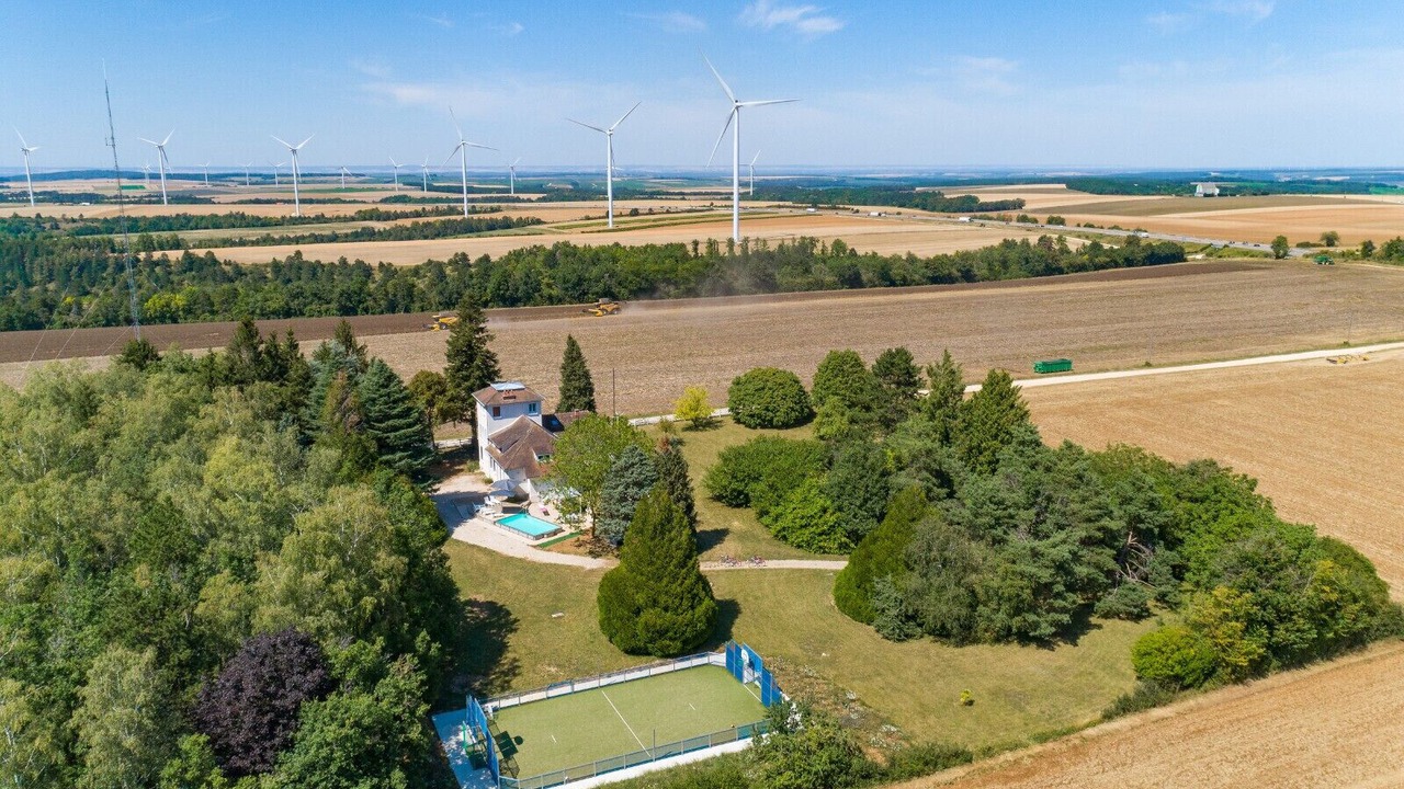 Photo of Outdoor in Saint-Cyr-les-Colons