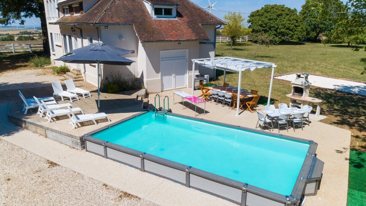 Photo of Outdoor in Saint-Cyr-les-Colons