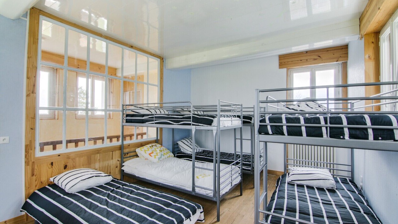Photo of Bedroom in Saint-Cyr-les-Colons