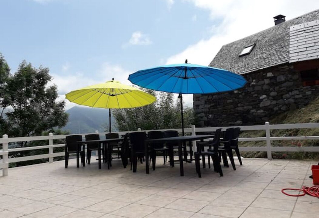 Photo of Outdoor in Grust