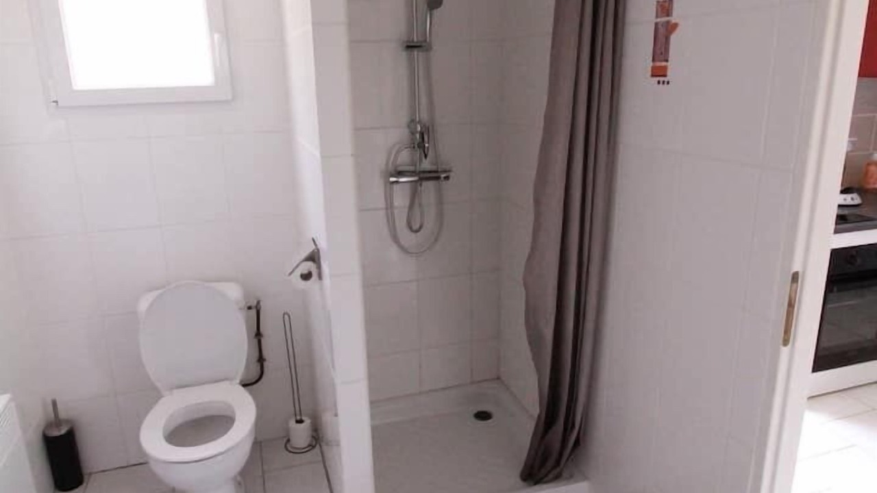 Photo of Bathroom in Giffaumont-Champaubert
