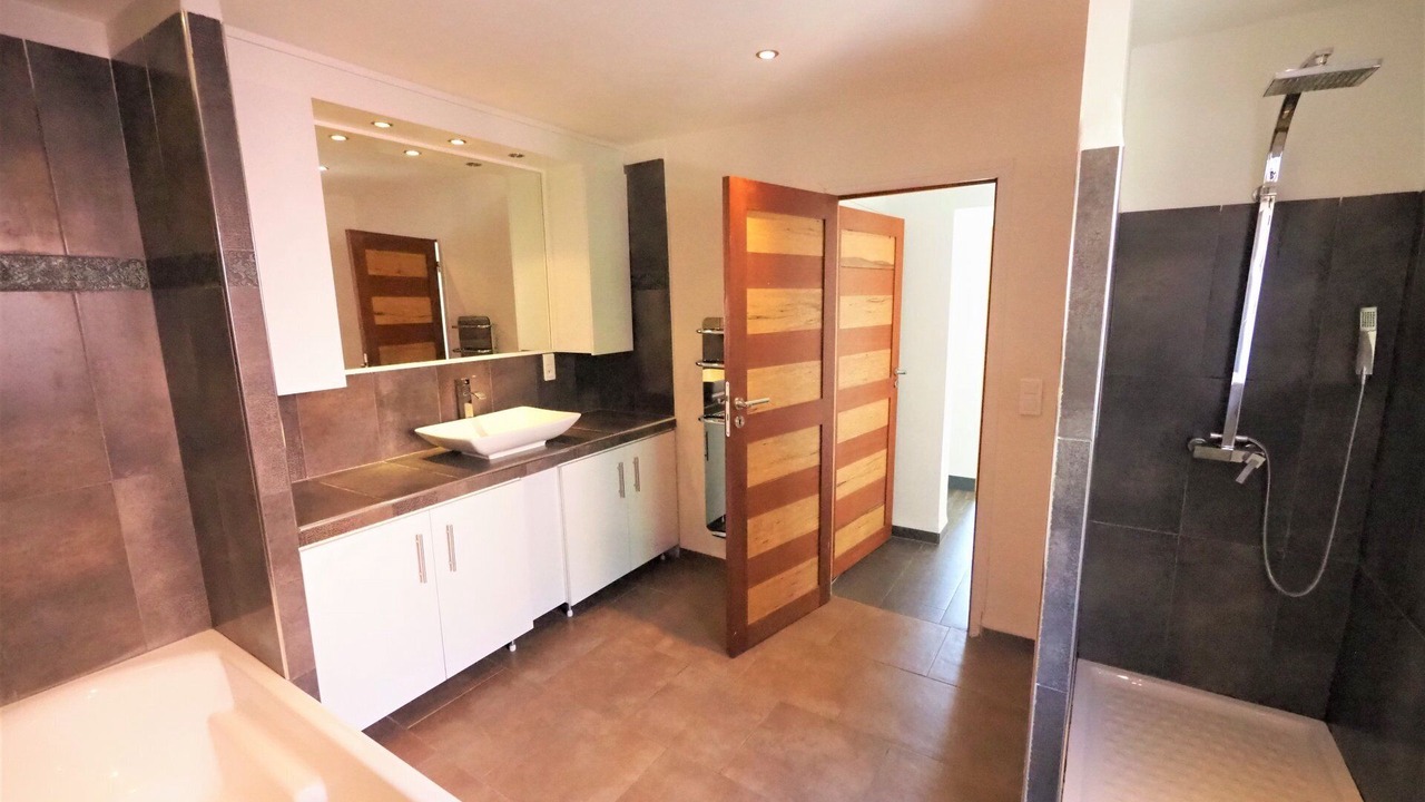 Photo of Bathroom in La Cadiere-d'Azur