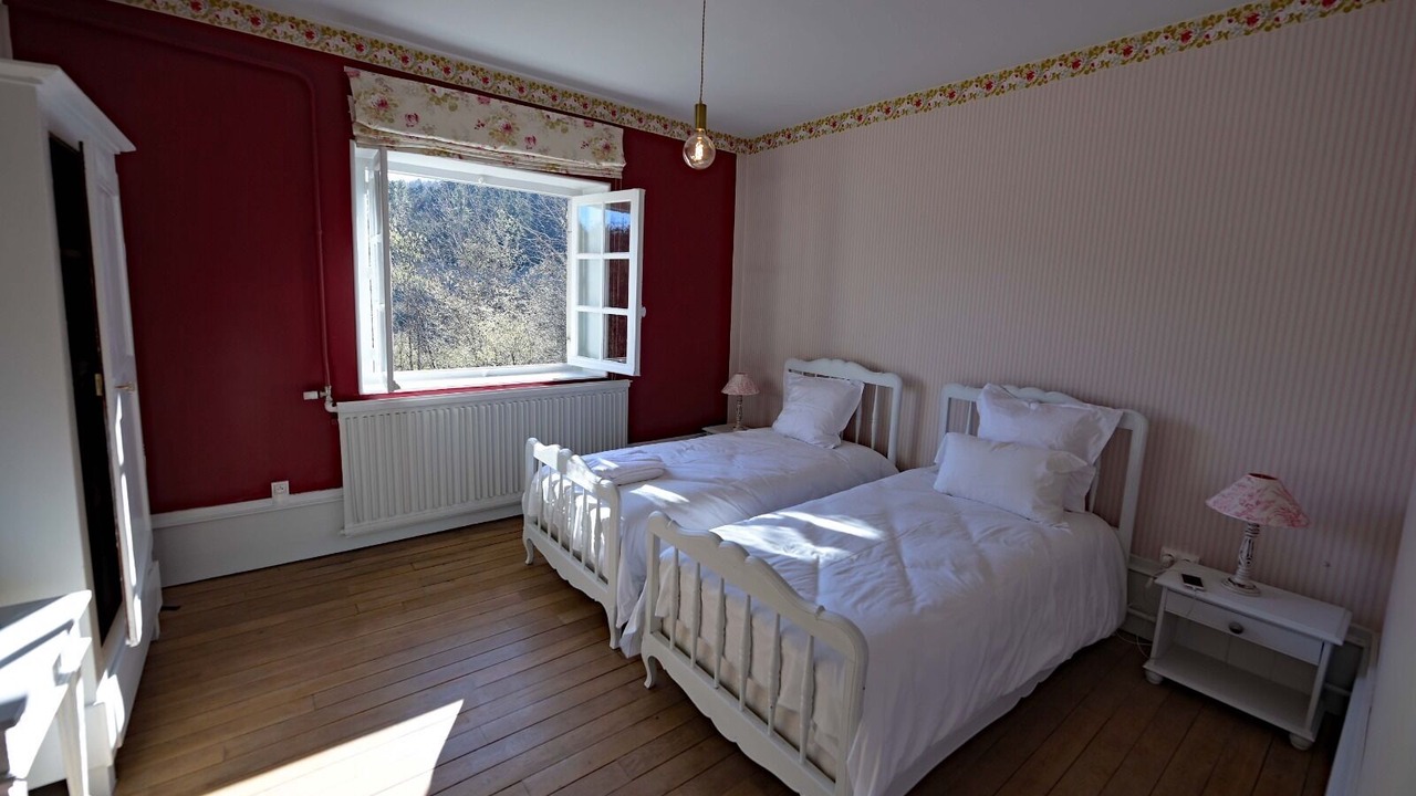 Photo of Bedroom in Angomont