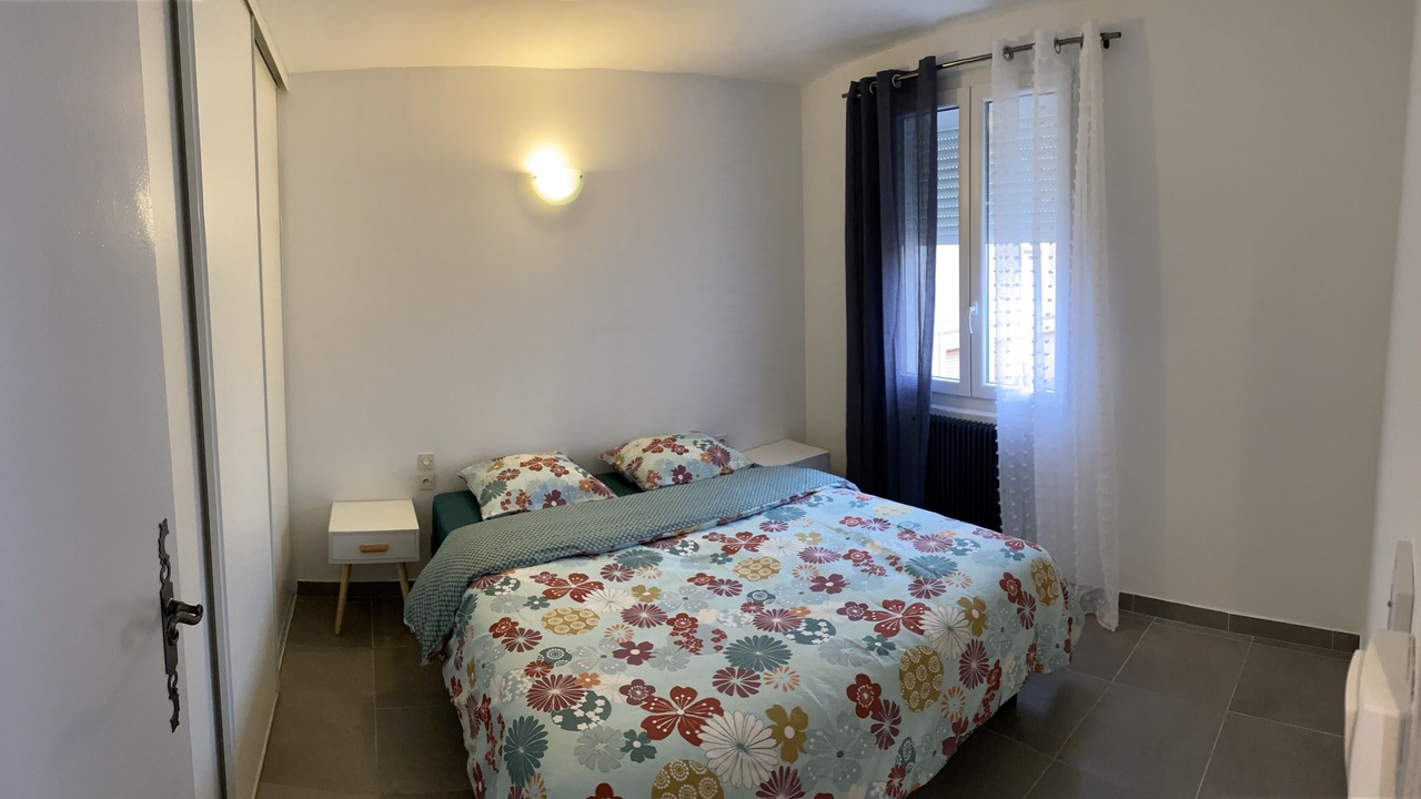Photo of Bedroom in Faubourg