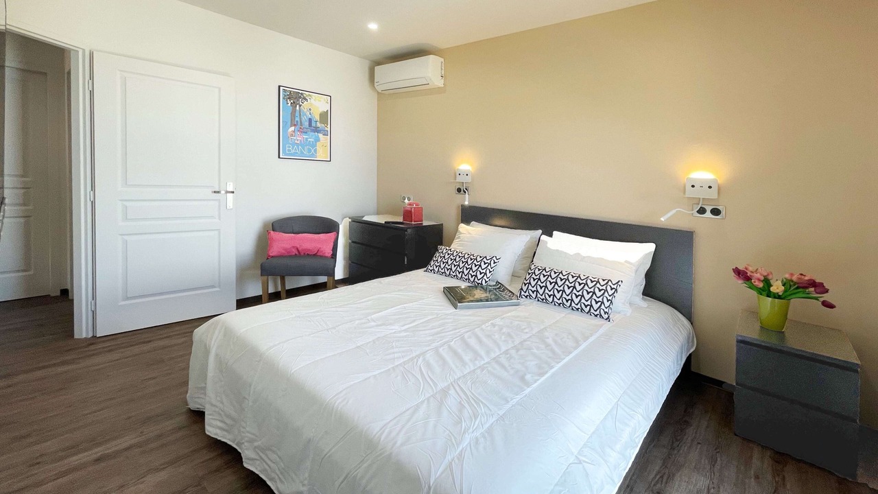 Photo of Bedroom in Bandol