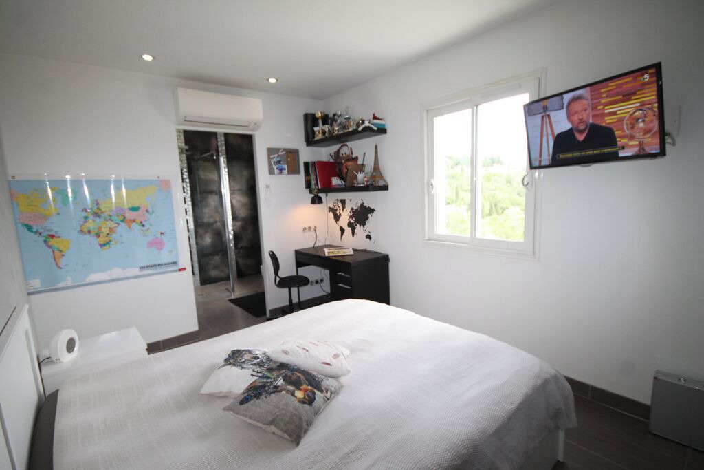 Photo of Bedroom in Speracedes