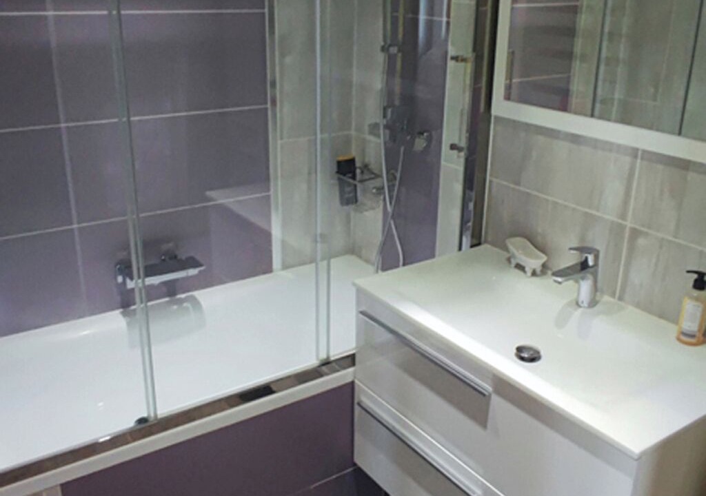 Photo of Bathroom in Speracedes