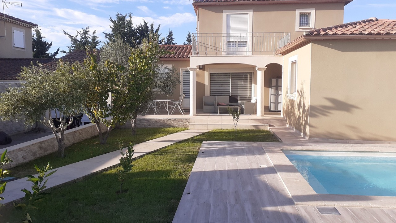 Photo of Outdoor in Beaucaire